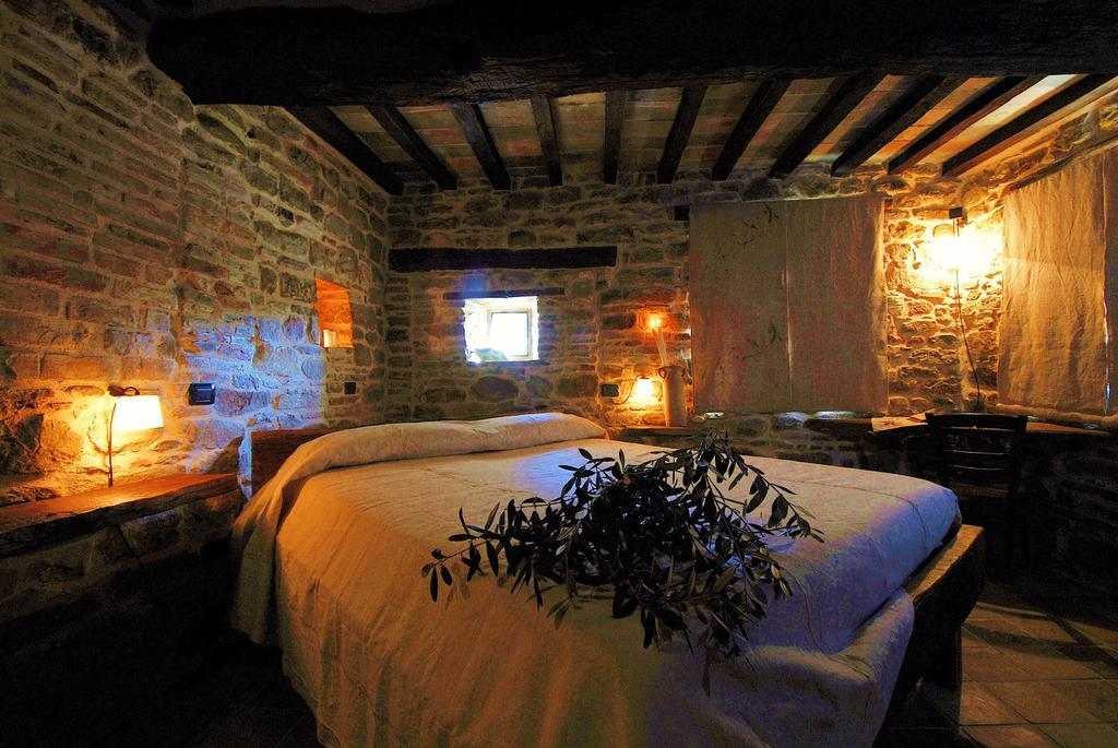 Penzion Il Capuccio San Lorenzo in Campo Pokoj fotografie